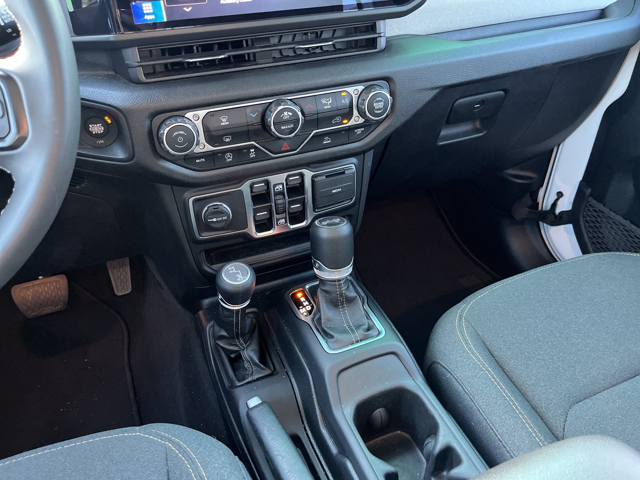 2025 Jeep Wrangler 4-Door Sport S - Photo 10