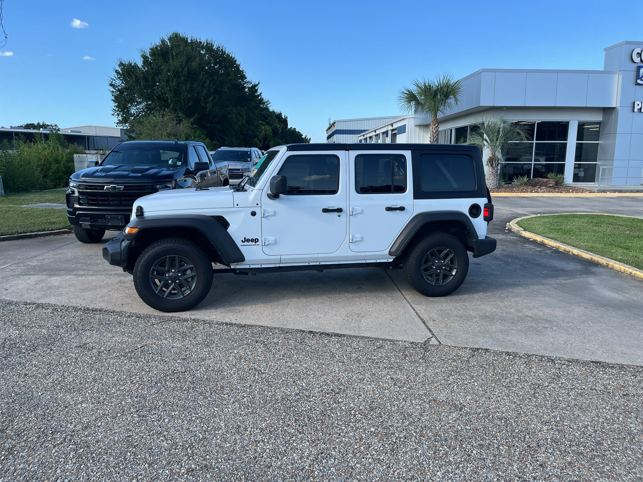 2025 Jeep Wrangler 4-Door Sport S - Photo 2