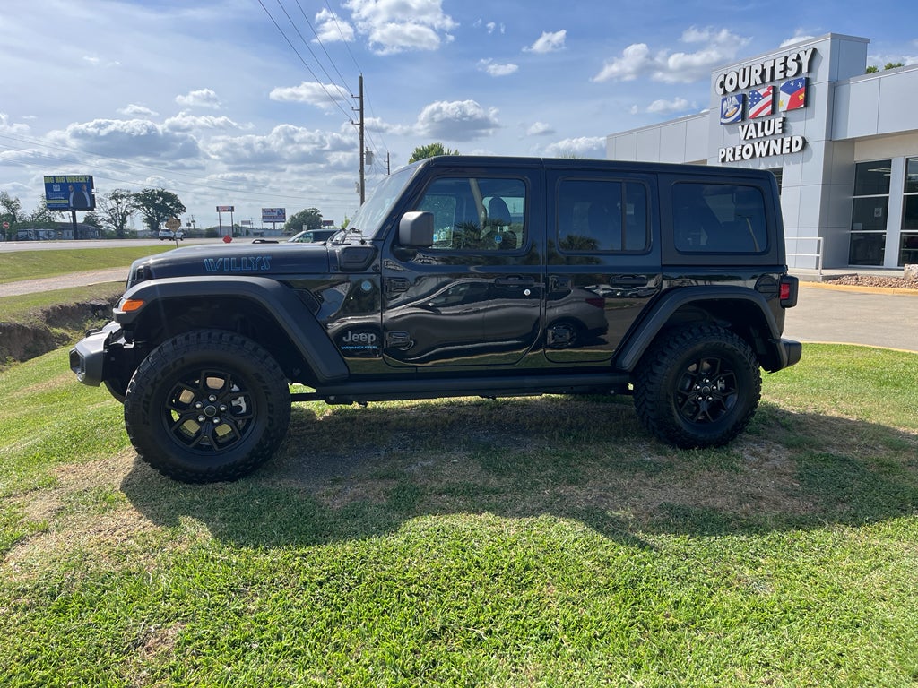 2025 Jeep Wrangler 4xe Willys