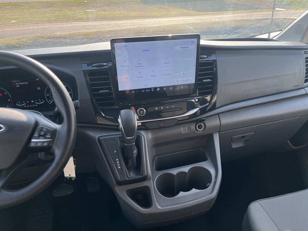 2023 Ford Transit Wagon XLT