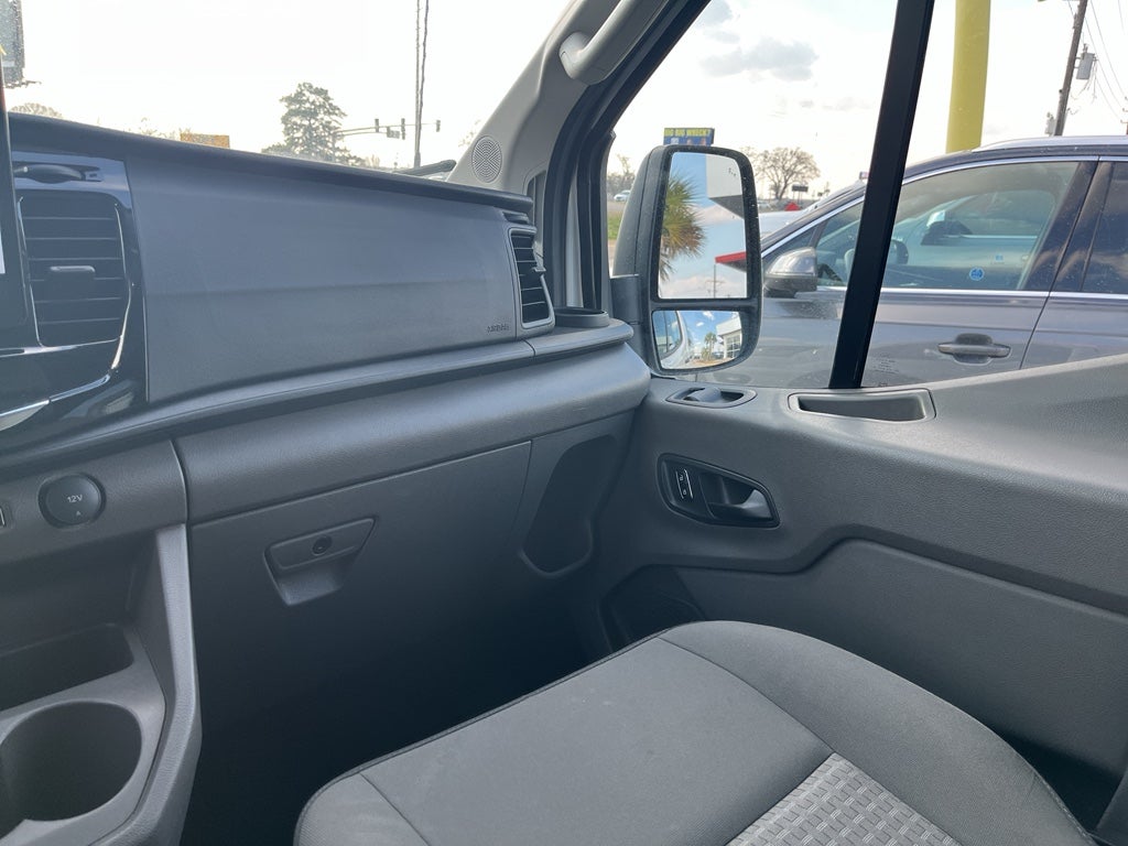 2023 Ford Transit Wagon XLT