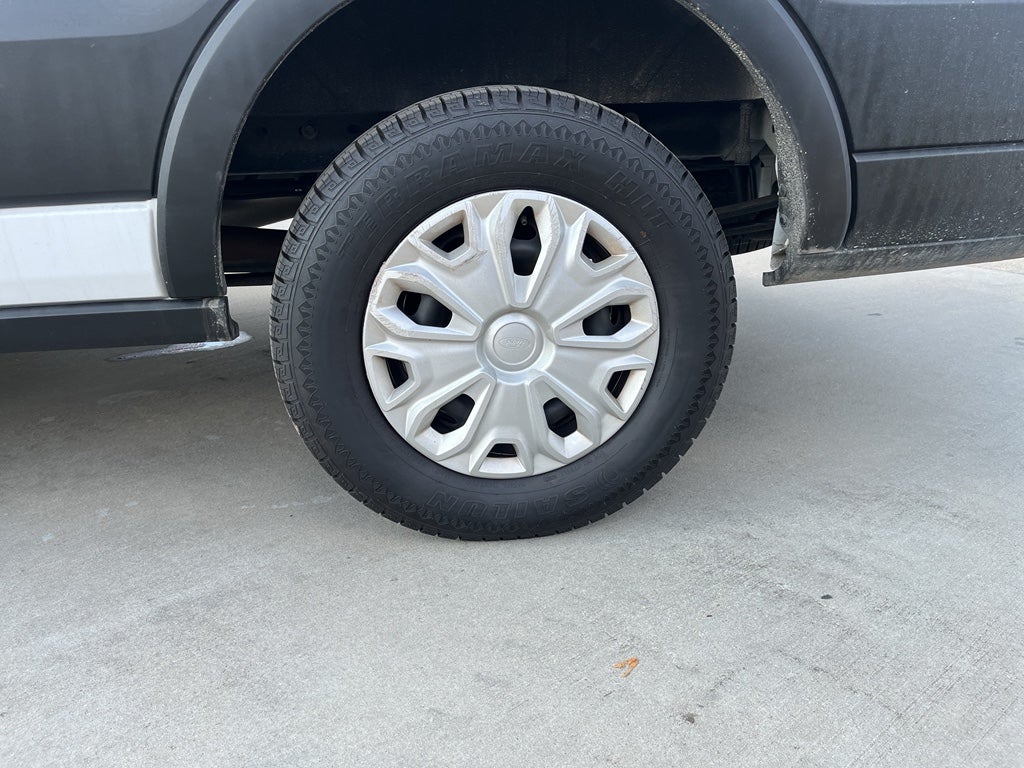 2023 Ford Transit Wagon XLT