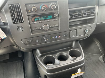 2025 Chevrolet Express 3500 LT