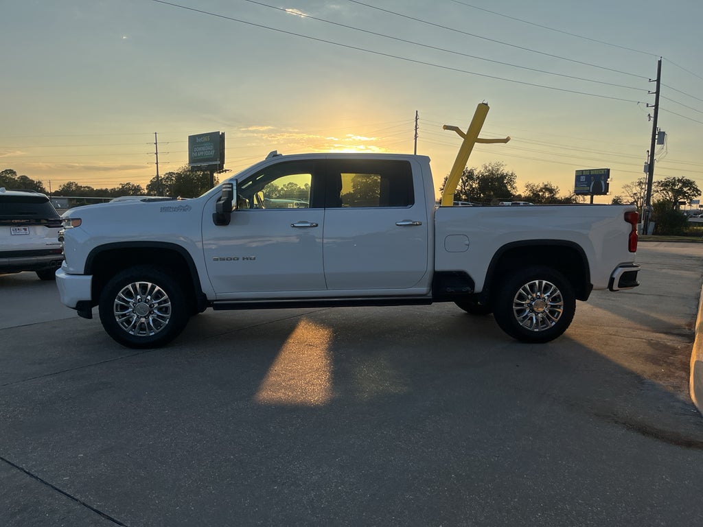 2022 Chevrolet Silverado High Country
