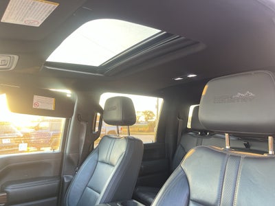 2022 Chevrolet Silverado High Country