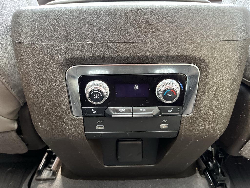 2023 GMC Yukon XL 1500 SLT