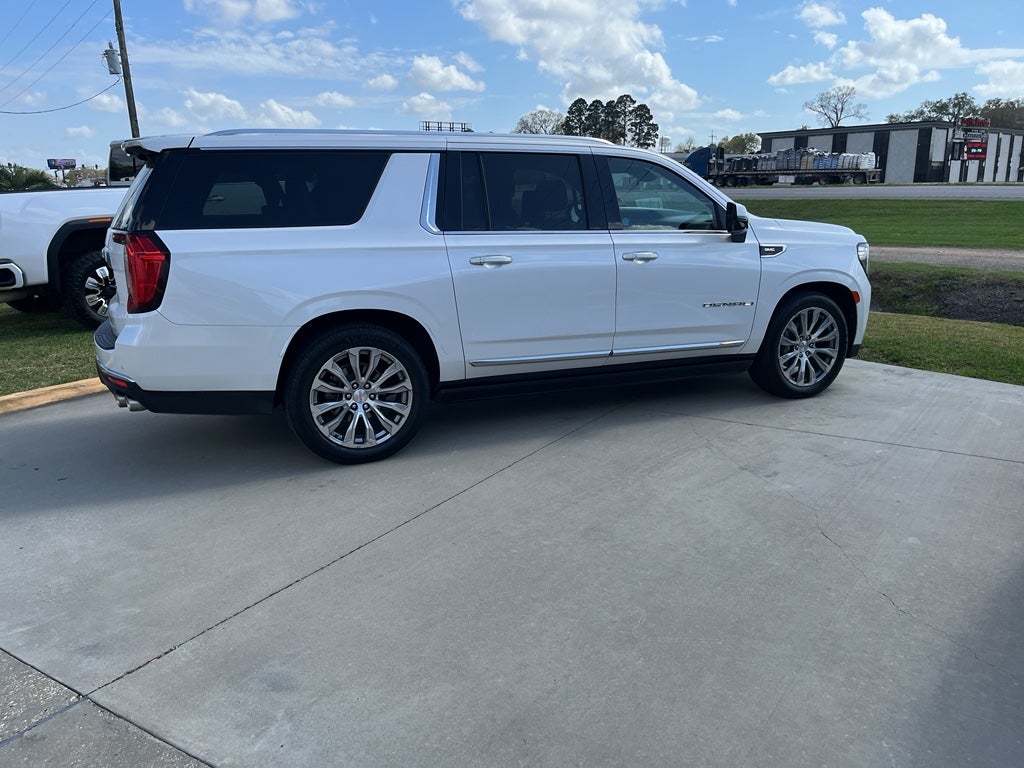 2023 GMC Yukon XL Denali