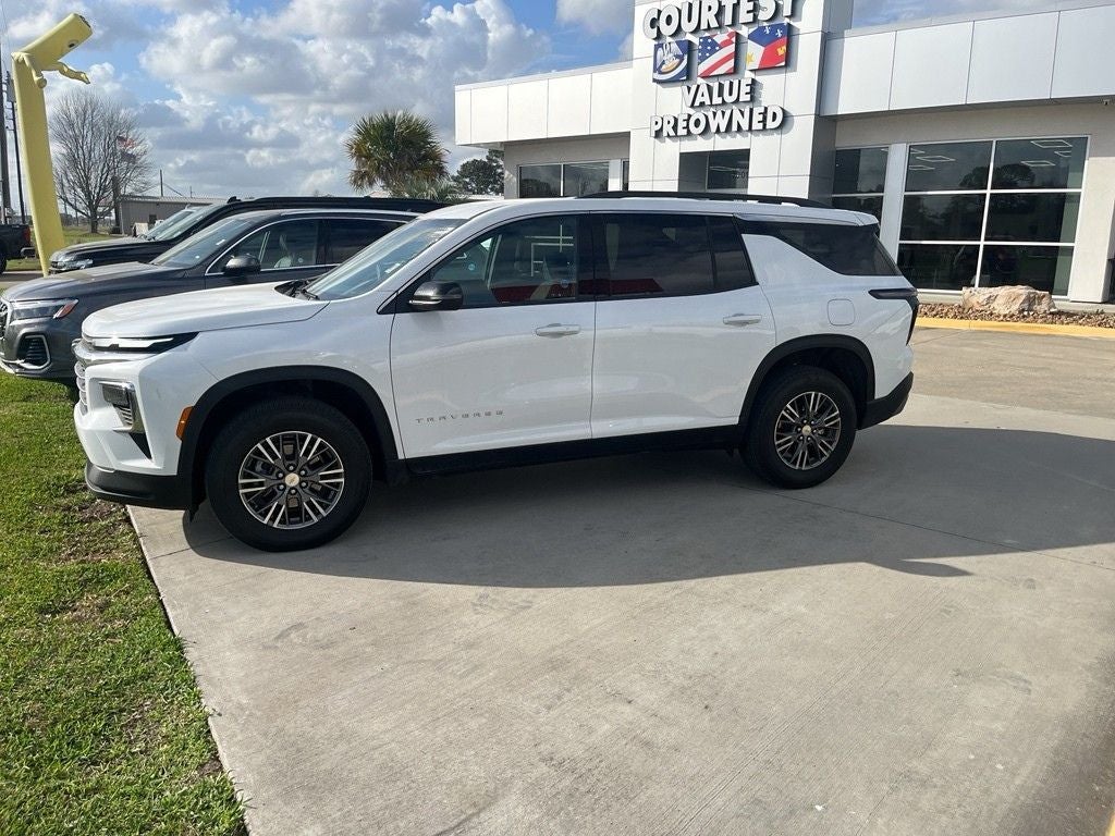 2025 Chevrolet Traverse FWD LT