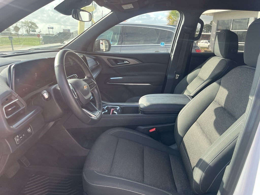 2025 Chevrolet Traverse FWD LT