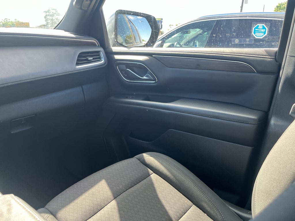 2023 Chevrolet Suburban LS