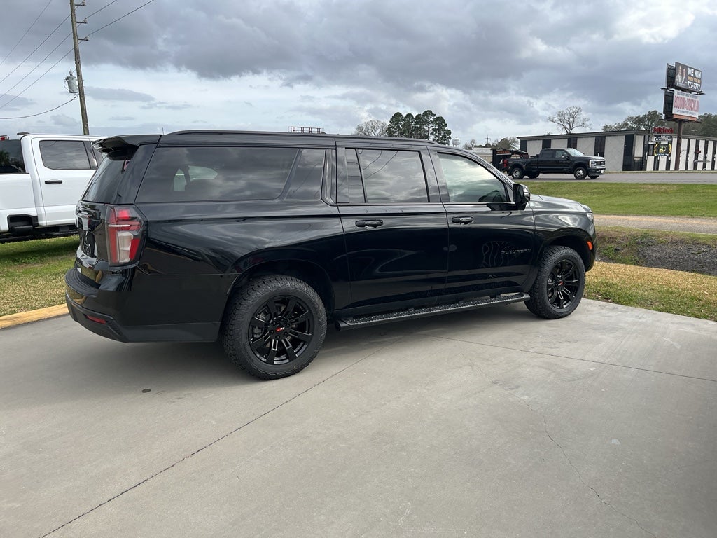 2023 Chevrolet Suburban Z71