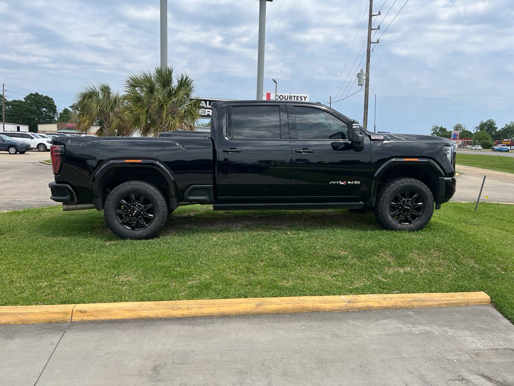 2024 GMC Sierra 2500 AT4