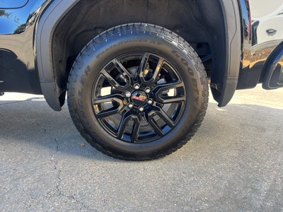 2024 GMC Sierra Elevation