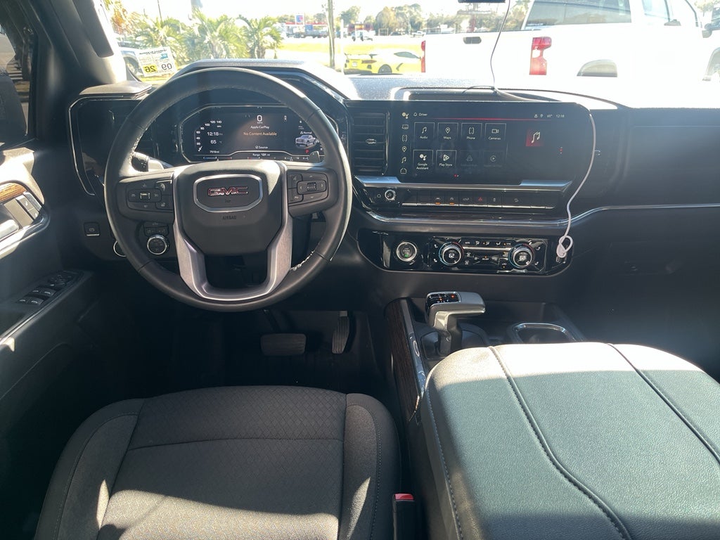 2024 GMC Sierra Elevation