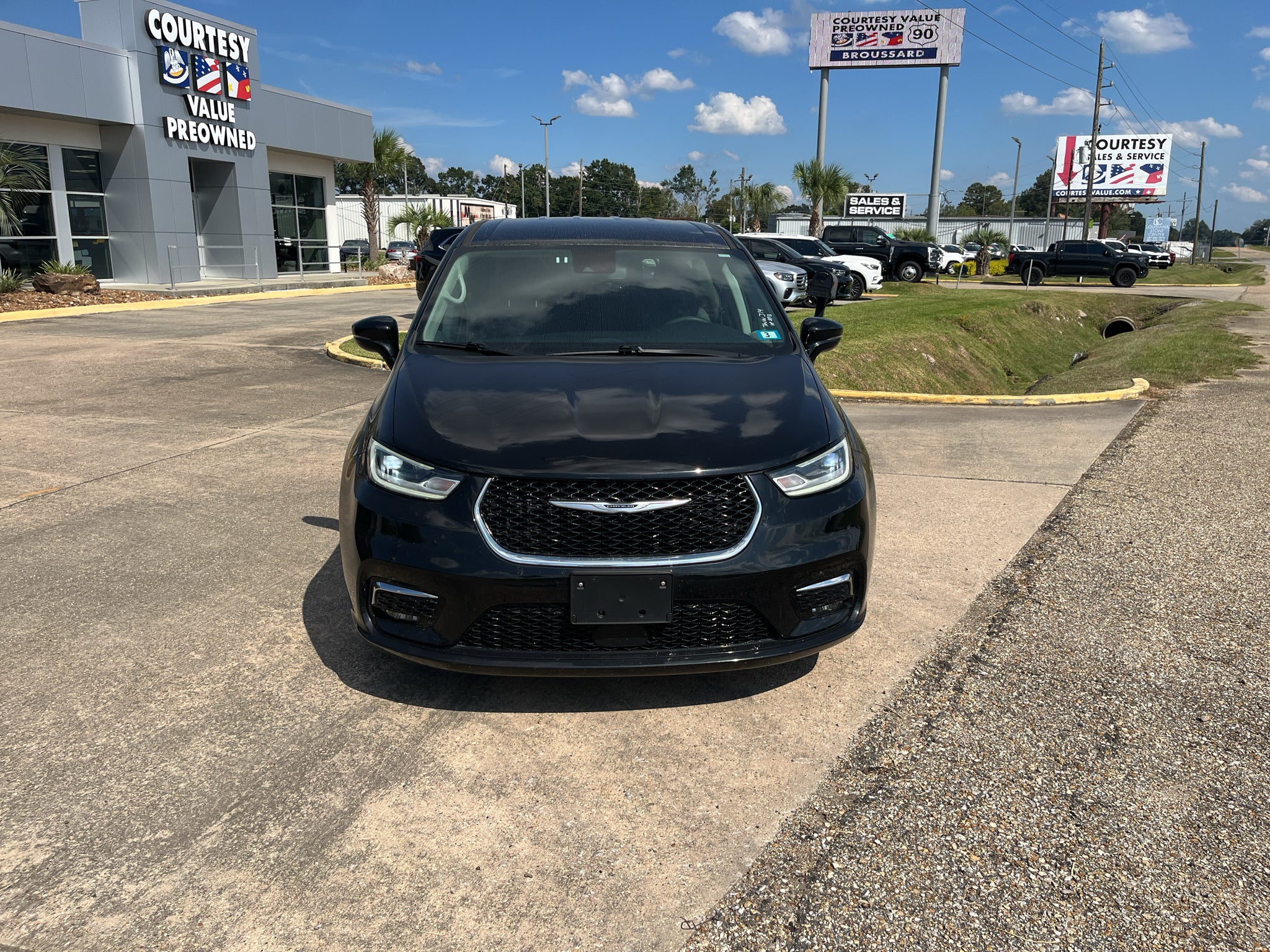 2024 Chrysler Pacifica Touring L