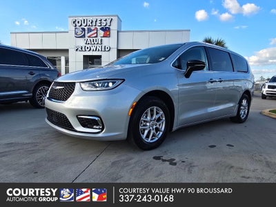 2024 Chrysler Pacifica Touring L