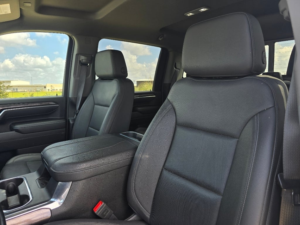 2025 Chevrolet Silverado LTZ