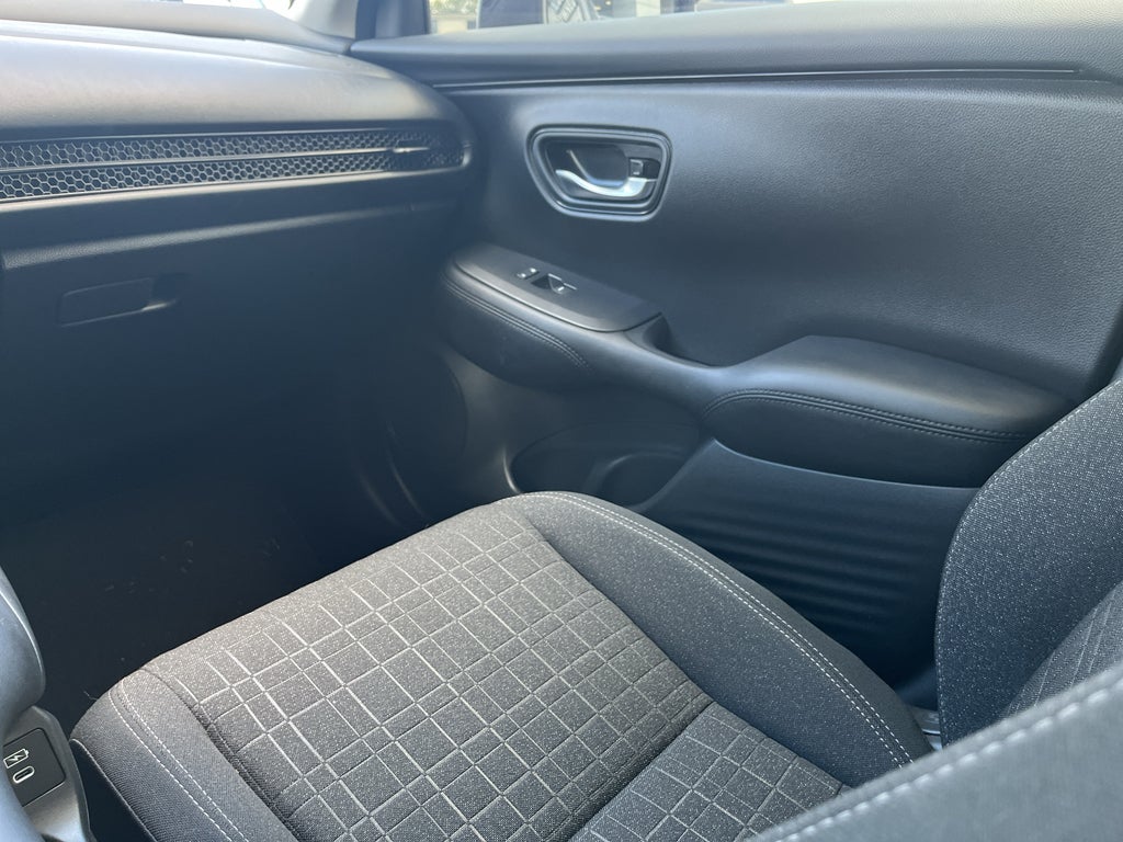 2025 Honda HR-V LX - Photo 10