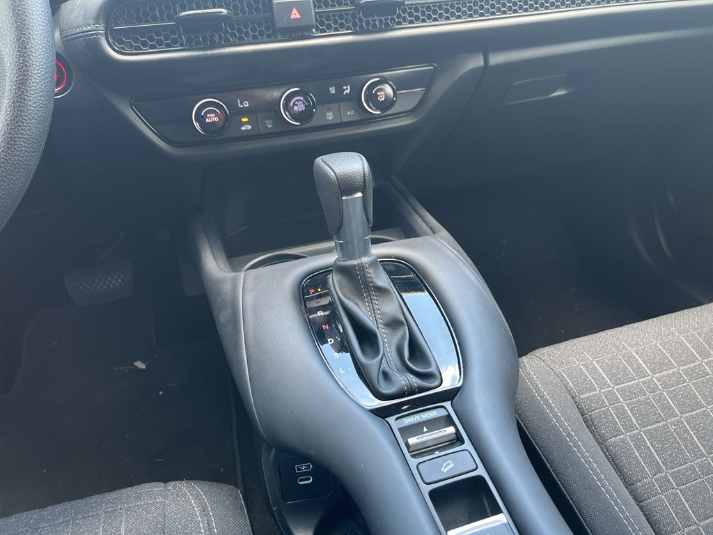 2025 Honda HR-V LX - Photo 11