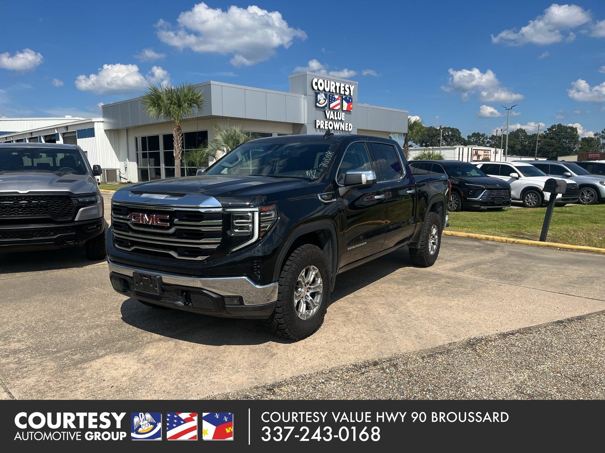 2025 GMC Sierra 1500 SLT