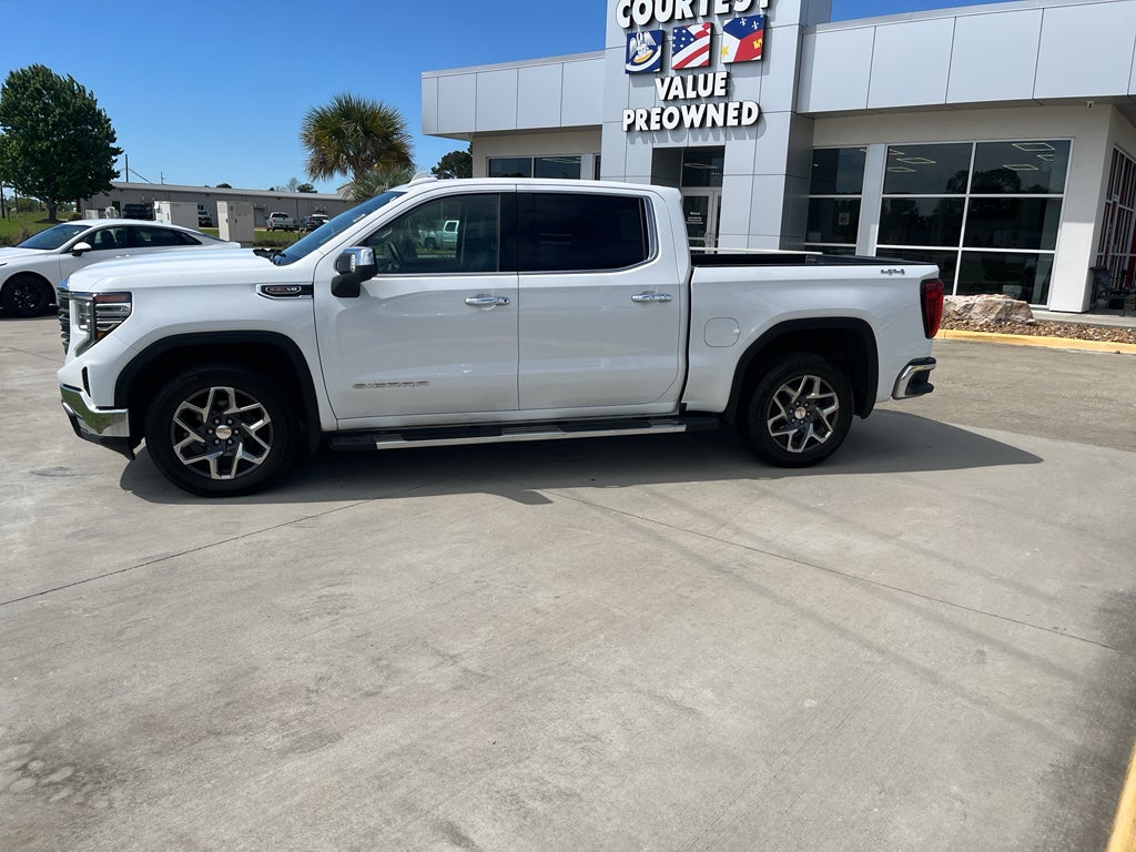 2023 GMC Sierra SLT