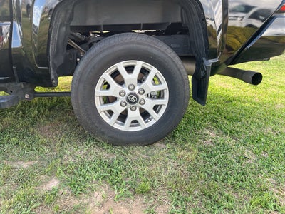 2024 Toyota Tacoma SR5