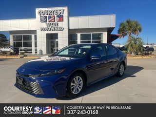 2025 Toyota Camry Hybrid LE