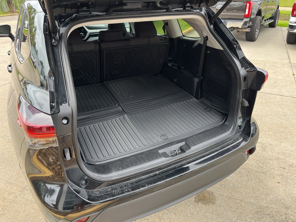2025 Toyota Highlander LE