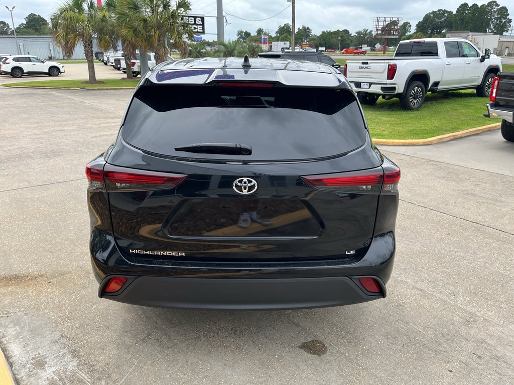 2025 Toyota Highlander LE