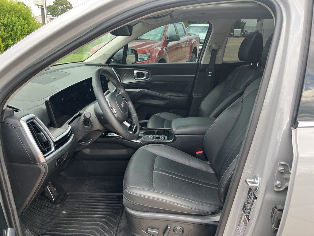2025 Kia Sorento SX