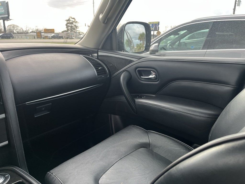 2024 INFINITI QX80 LUXE