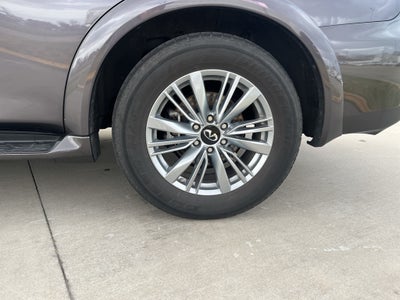 2024 INFINITI QX80 LUXE