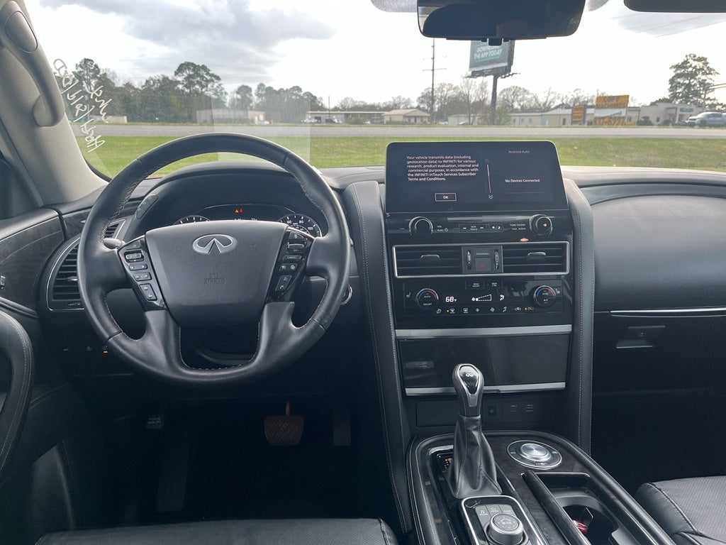 2024 INFINITI QX80 LUXE