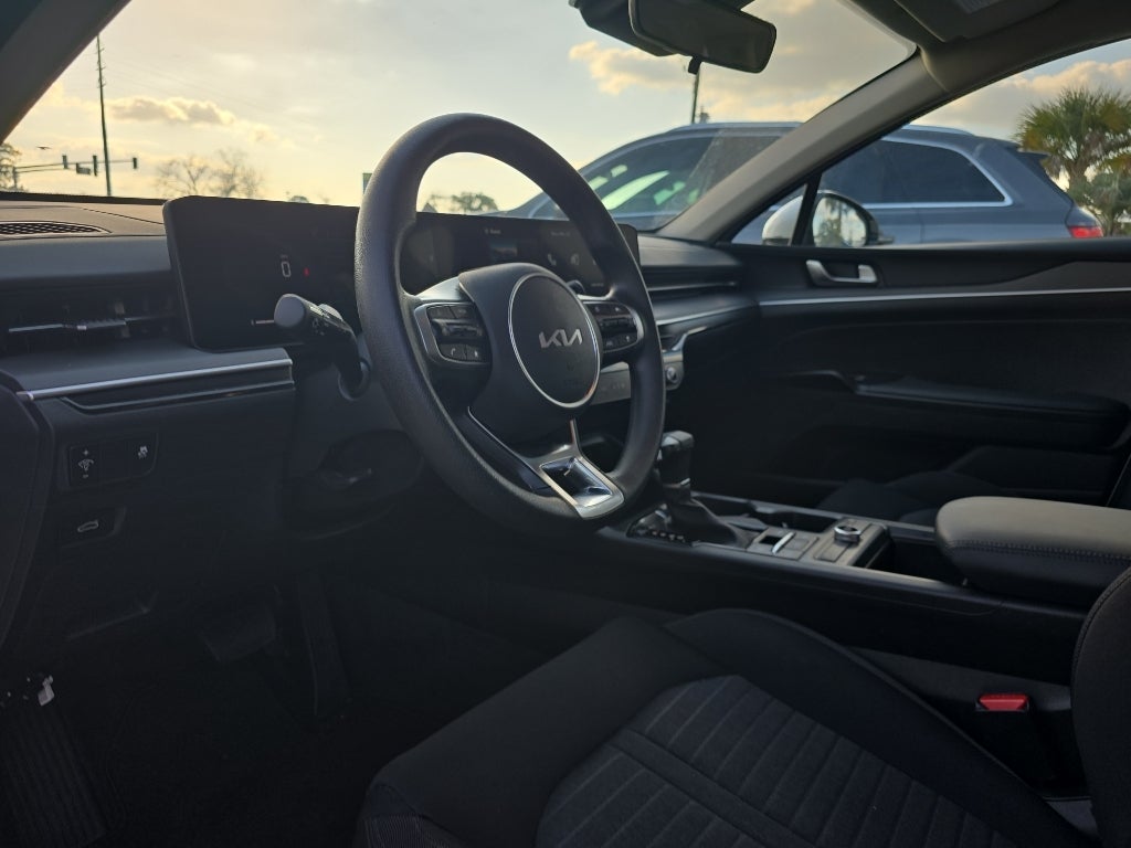 2025 Kia K5 LXS