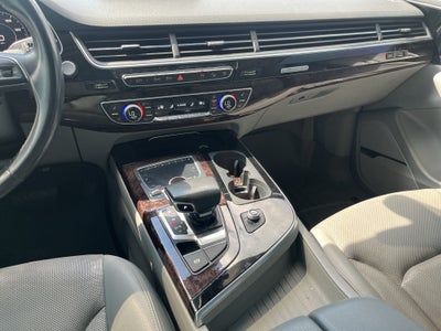 2019 Audi Q7 Premium Plus