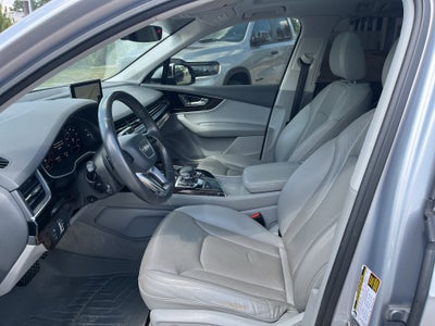 2019 Audi Q7 Premium Plus