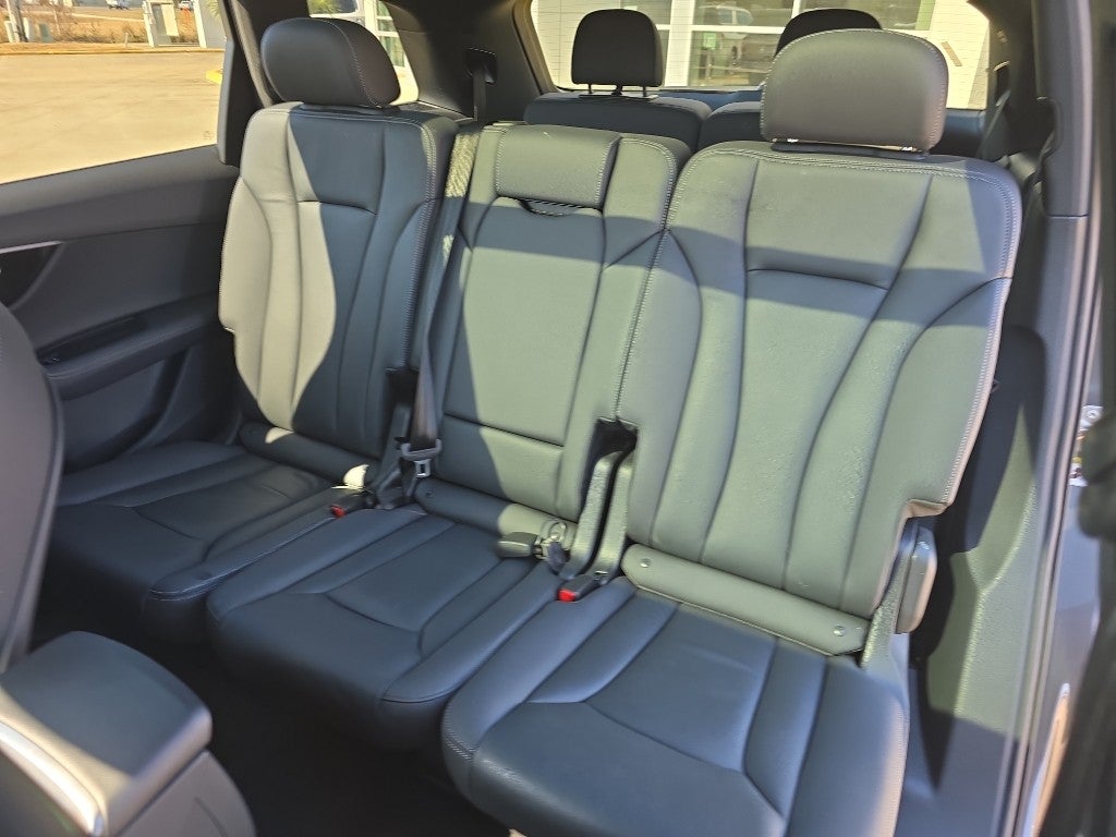 2025 Audi Q7 Premium Plus
