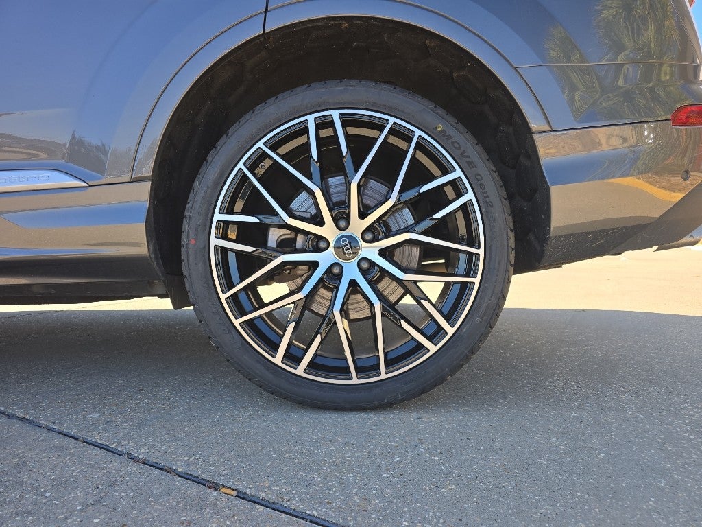 2025 Audi Q7 Premium Plus